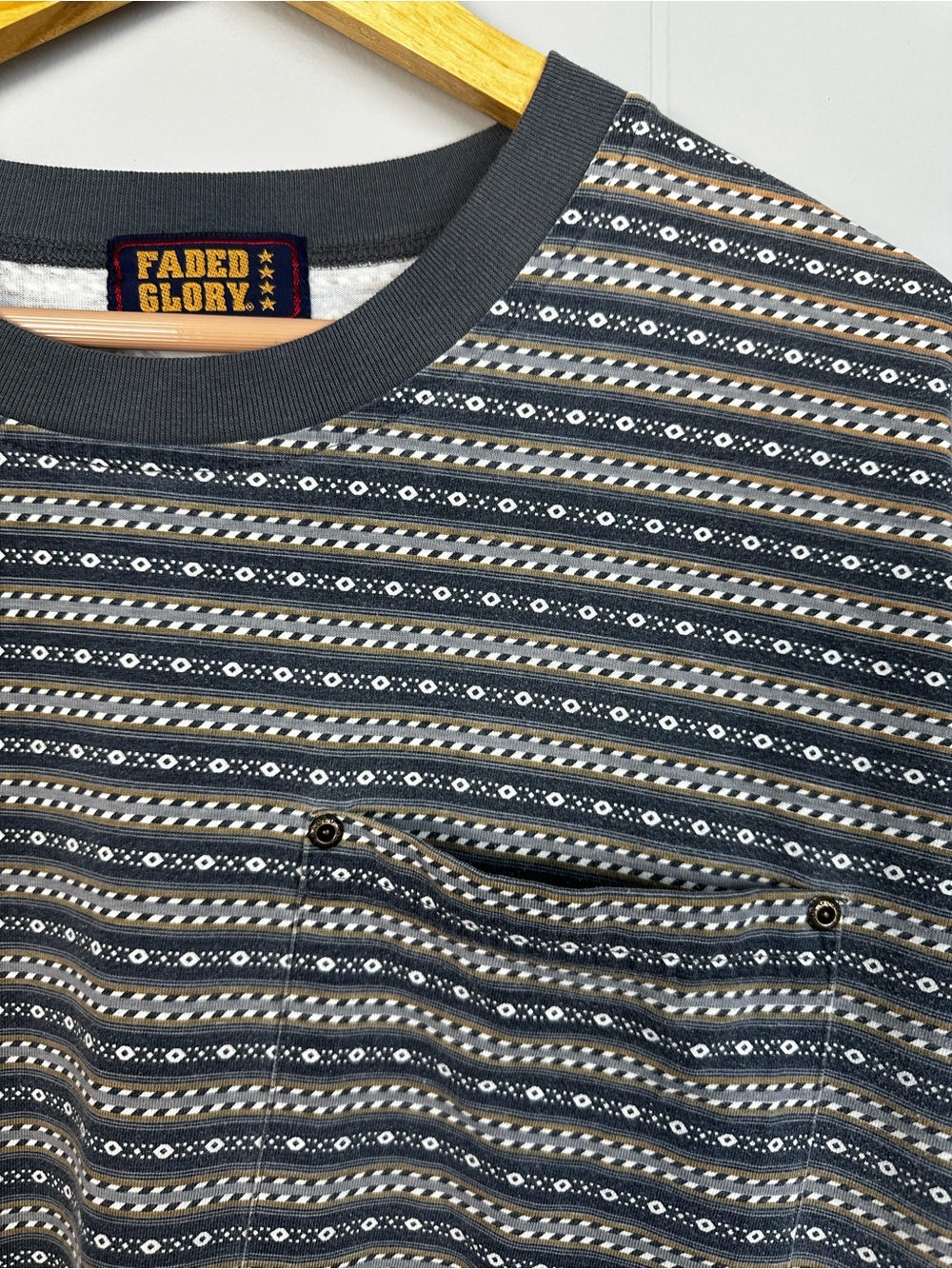 VTG Faded Glory black & gray striped t-shirt